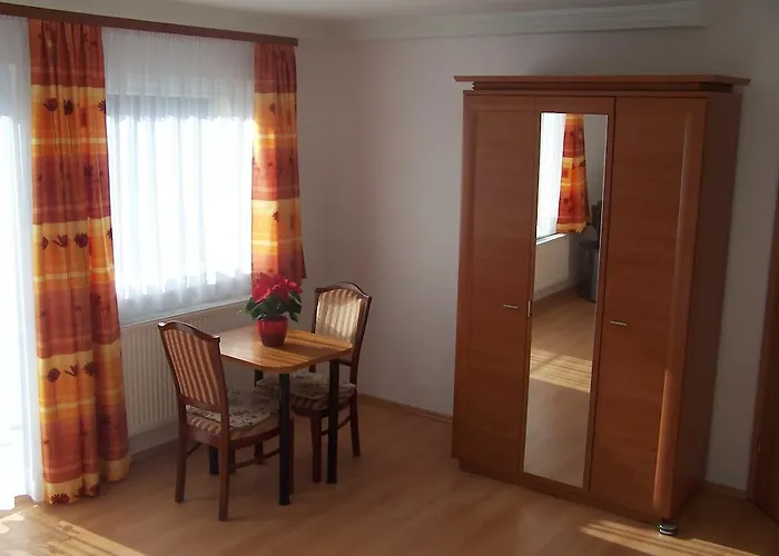 Апартаменты Akacia - Free Inside Parking, 2 Bedrooms, Garden, Next To Centre Будапешт