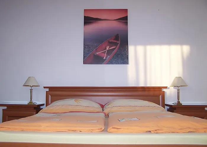 Akacia - Free Inside Parking, 2 Bedrooms, Garden, Next To Centre Budapešť