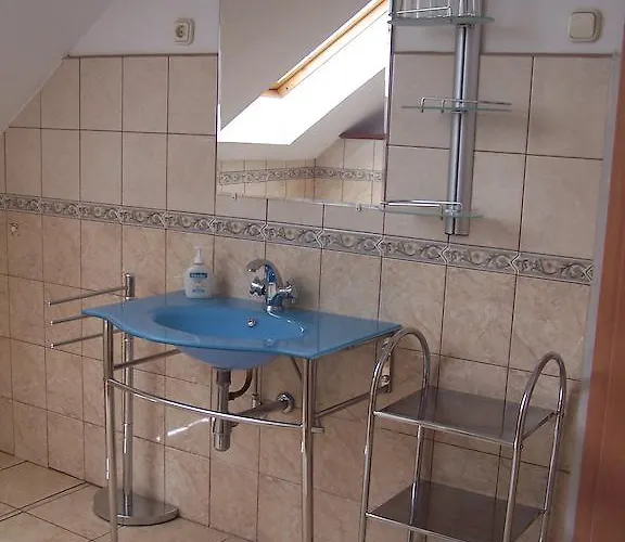 公寓 Akacia - Free Inside Parking, 2 Bedrooms, Garden, Next To Centre *