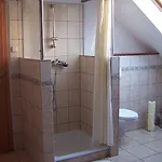 Apartman Akacia - Free Inside Parking, 2 Bedrooms, Garden, Next To Centre